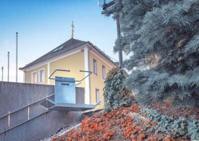 Sicher und hochwertige Rollstuhllifte für aussen vom langjährigen Anbieter Lift Reith beziehen