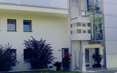 QuattroPorte und Grundstücksgrenzen: Gehört die Kabine zum Gebäude? – Rechtliche Einordnung nach BGB